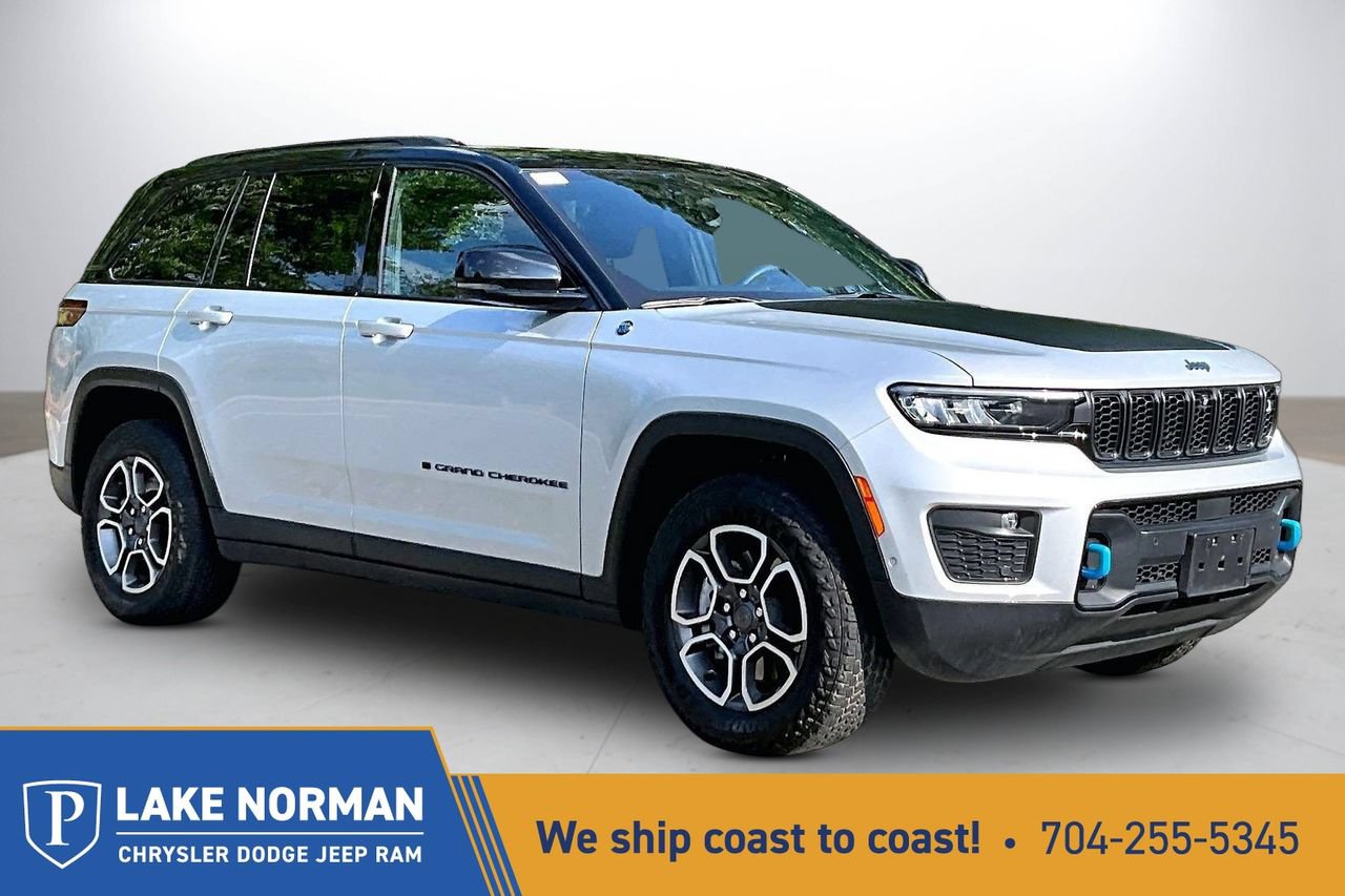 Used 2023 Jeep Grand Cherokee Trailhawk w/ Advanced Protech Group II
