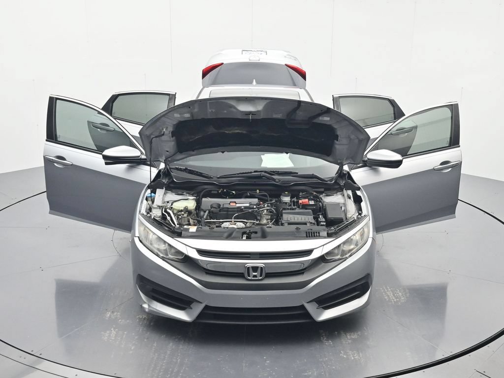 Used 2018 Honda Civic EX image 45