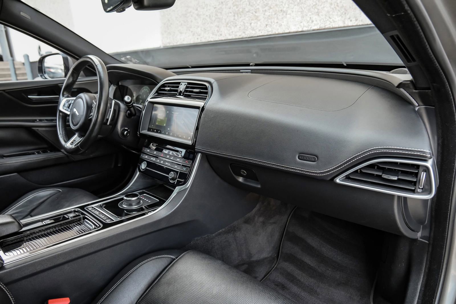 Used 2019 Jaguar XE S image 19