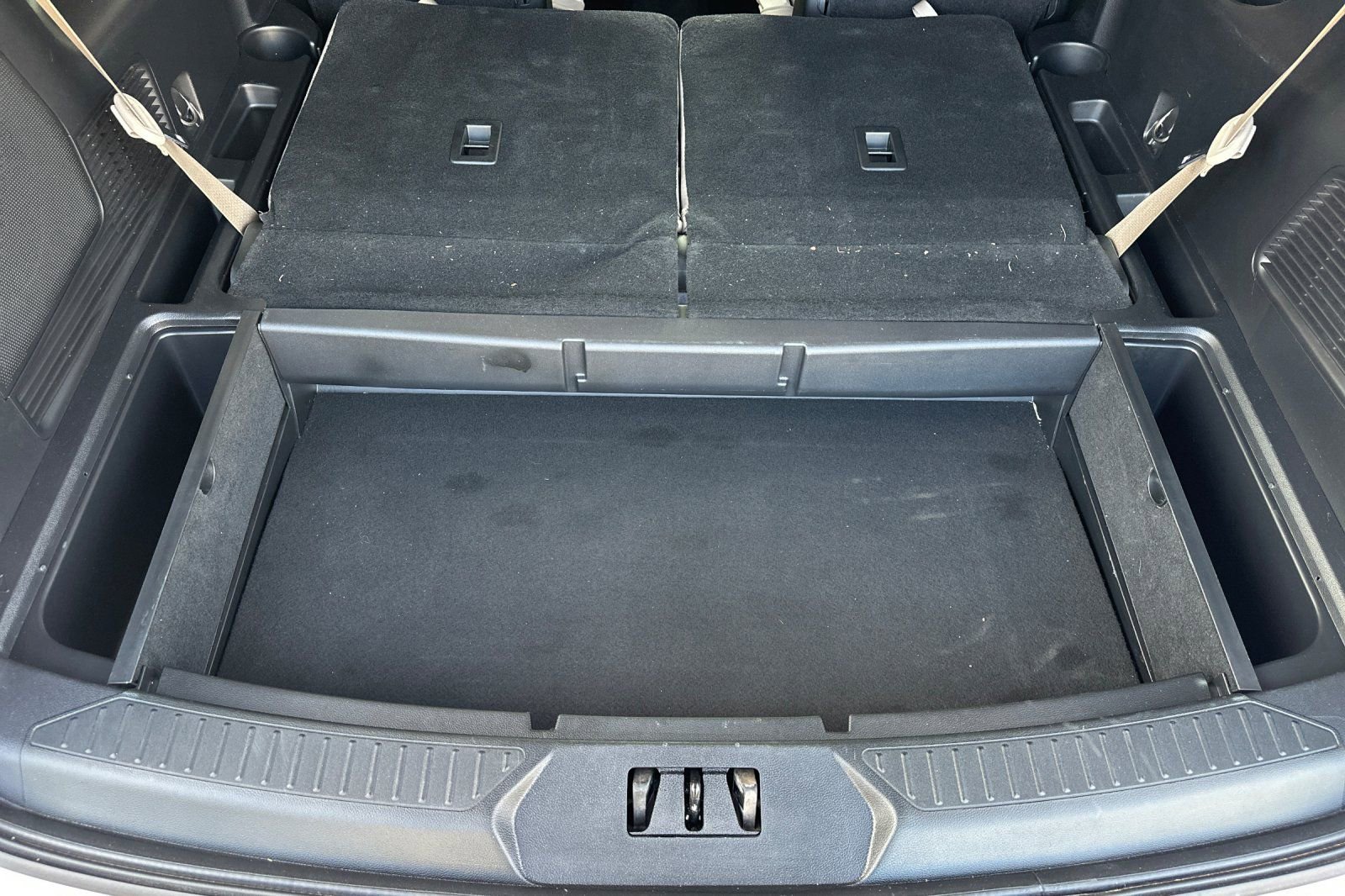 Used 2023 Ford Explorer Limited w/ Limited Technology Package image 17