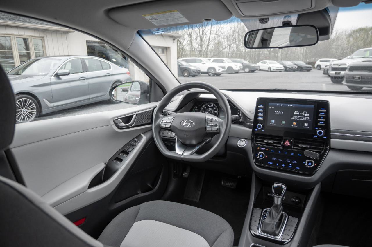 Used 2020 Hyundai Ioniq Blue FWD image 26