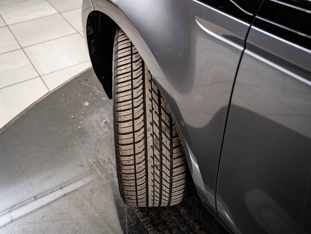 Used 2024 Land Rover Range Rover Evoque S image 46