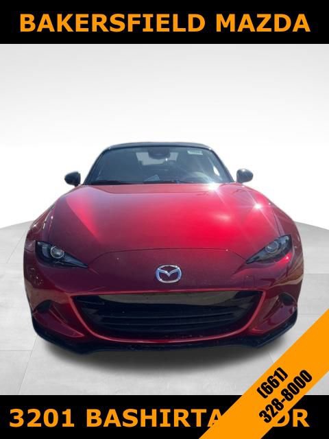 New 2025 MAZDA MX-5 Miata Club w/ Interior Package