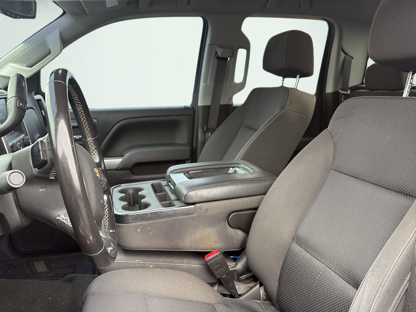 Used 2018 Chevrolet Silverado 1500 LT w/ All Star Edition AWD/4WD image 9