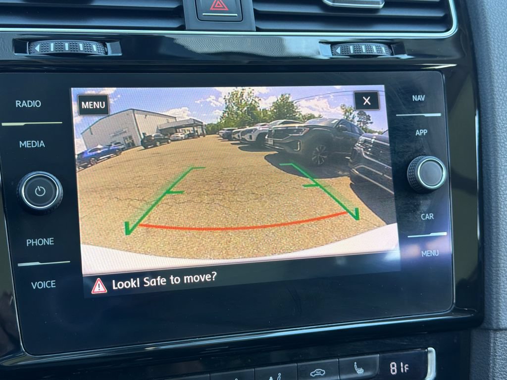 Used 2018 Volkswagen Golf SEL FWD image 28