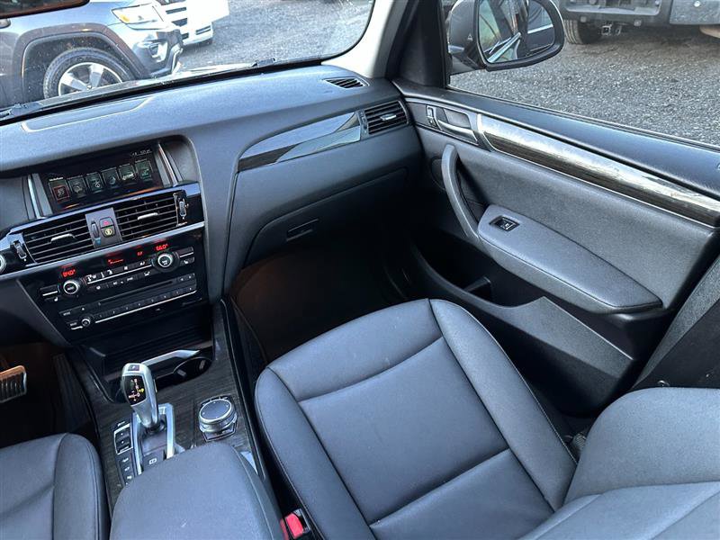 Used 2017 BMW X3 xDrive28i image 21