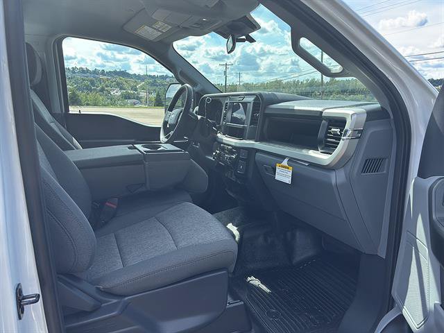 New 2027 Ford F250 XL w/ XL Chrome Package AWD/4WD image 16