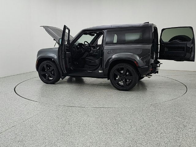 New 2026 Land Rover Defender 90 V8 AWD/4WD image 12