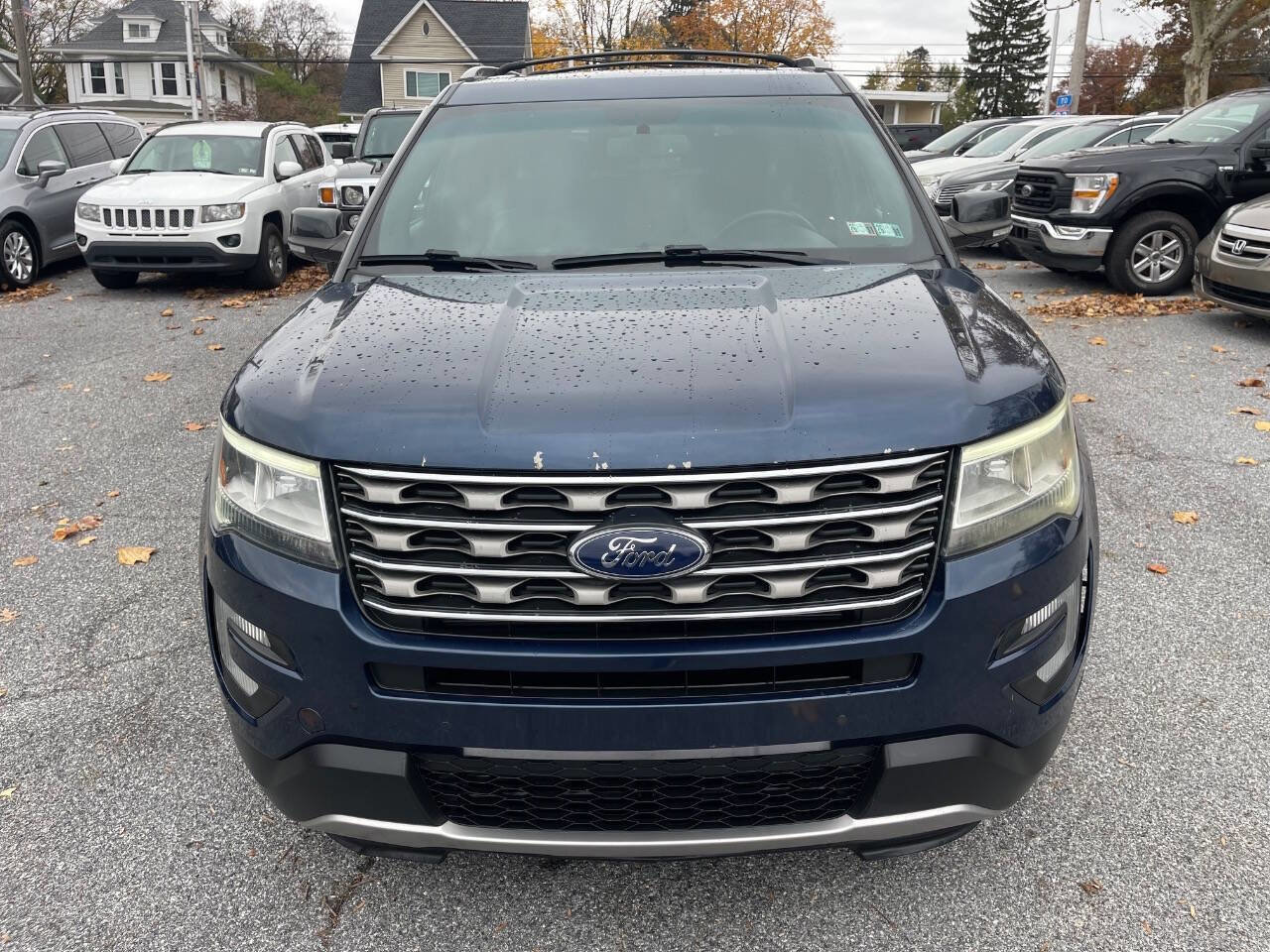 Used 2016 Ford Explorer XLT w/ Equipment Group 202A image 9