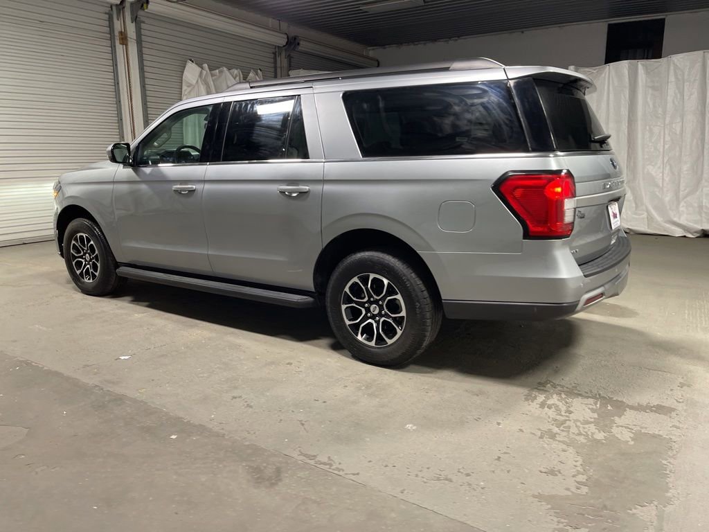 Used 2024 Ford Expedition Max XLT RWD image 5