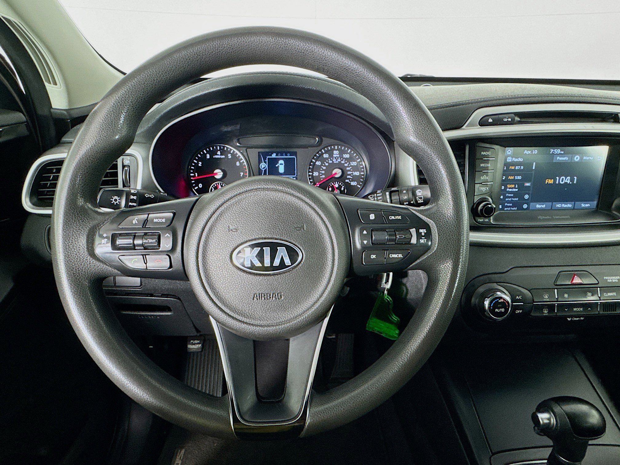 Used 2018 Kia Sorento LX image 11