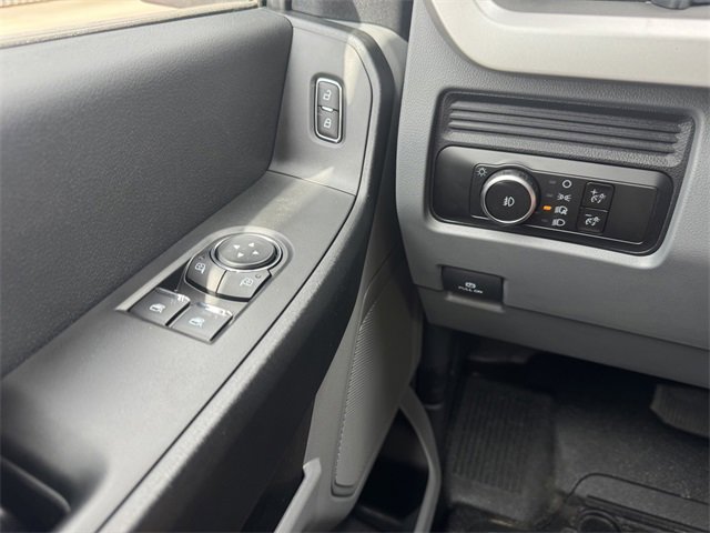 New 2025 Ford F550 4x4 Regular Cab Super Duty image 25