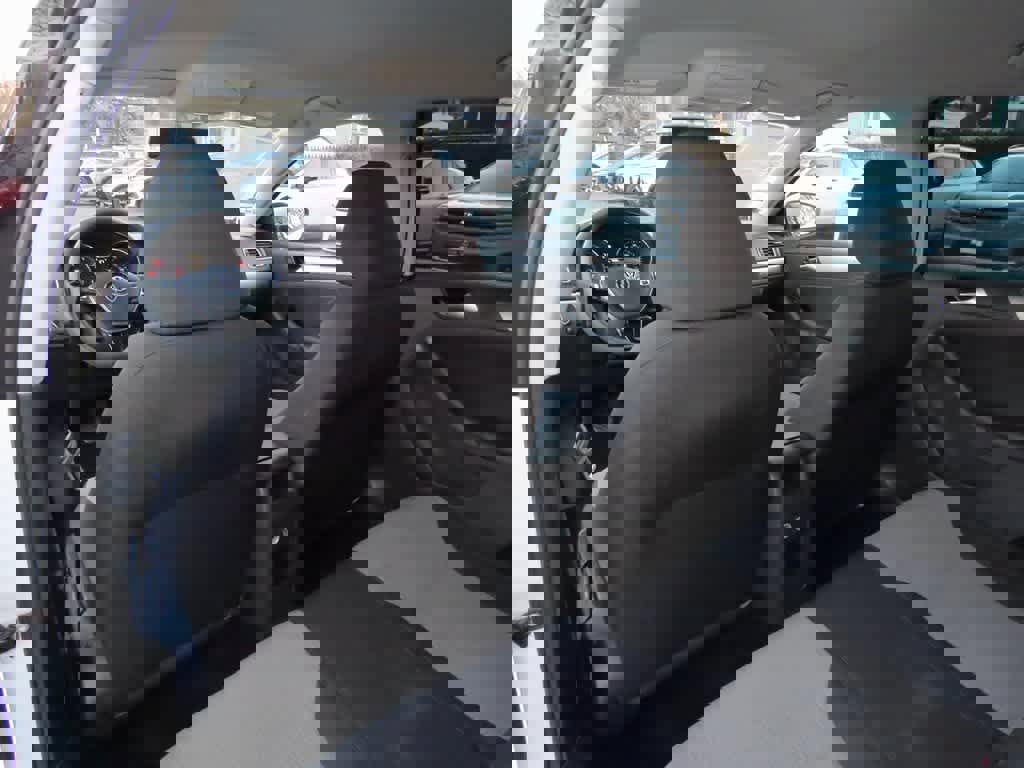 Used 2018 Volkswagen Jetta S w/ Cold Weather Package image 13