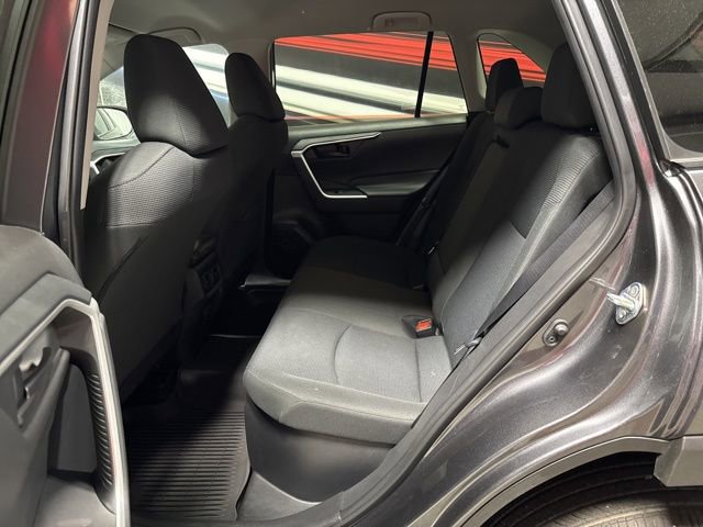 Used 2020 Toyota RAV4 LE image 12