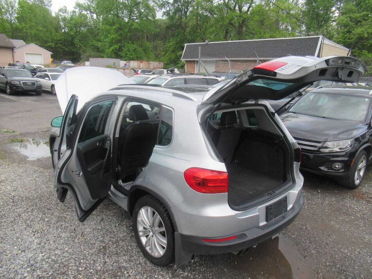 Used 2013 Volkswagen Tiguan SE image 8