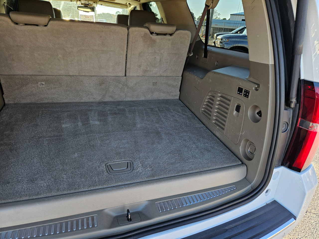 Used 2020 Chevrolet Suburban Premier image 21
