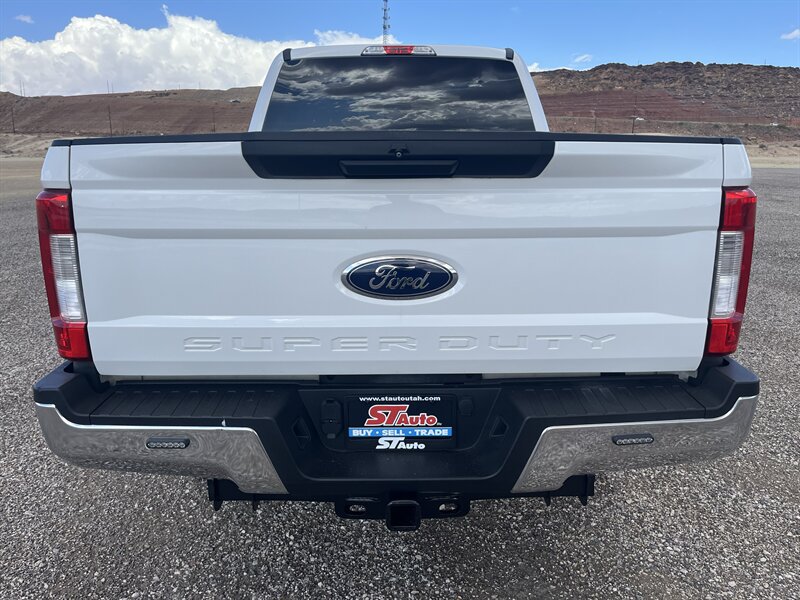 Used 2017 Ford F250 XLT AWD/4WD image 7