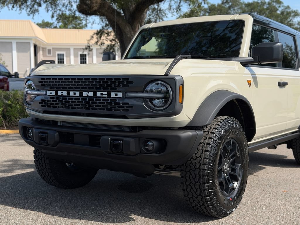 New 2026 Ford Bronco Badlands AWD/4WD image 15