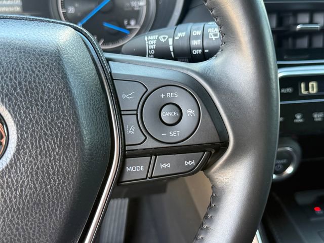 Used 2024 Toyota Venza XLE image 15