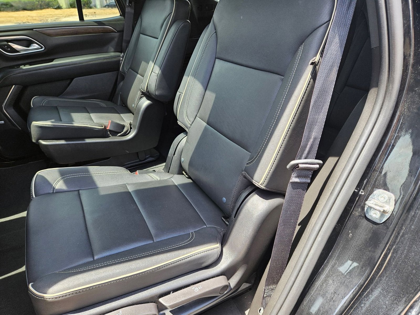 Used 2022 Chevrolet Tahoe Premier AWD/4WD image 27