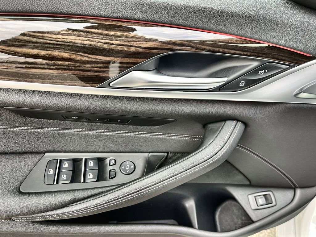 Certified 2022 BMW 530i xDrive w/ Convenience Package image 13