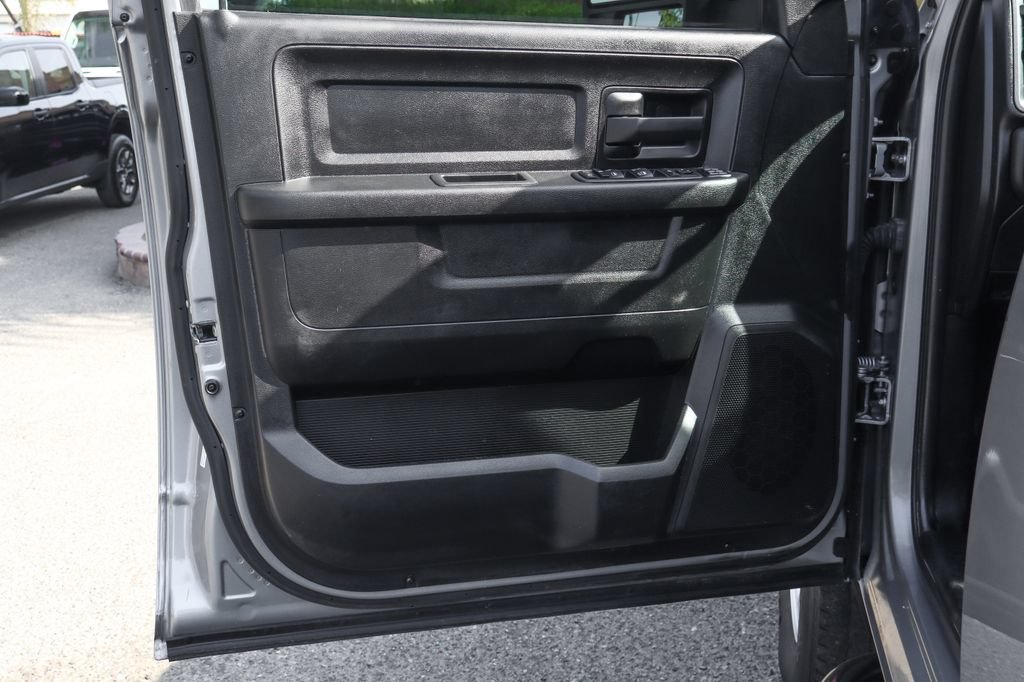 Used 2024 RAM 3500 Tradesman AWD/4WD image 18