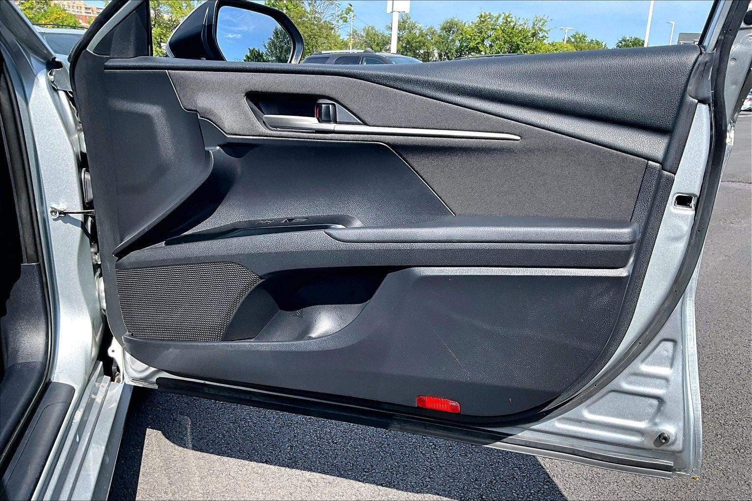 Used 2025 Toyota Camry LE FWD image 22