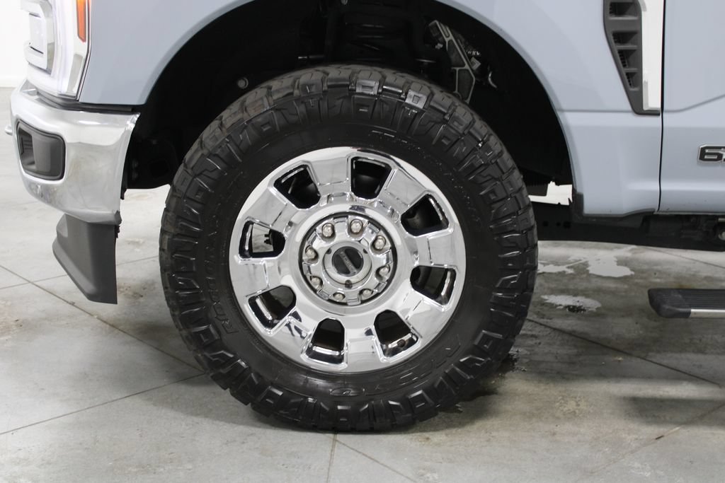Used 2024 Ford F250 Lariat w/ Lariat Ultimate Package AWD/4WD image 22