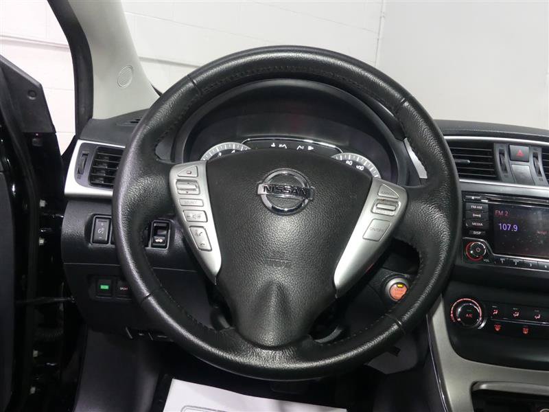 Used 2015 Nissan Sentra SV FWD image 29
