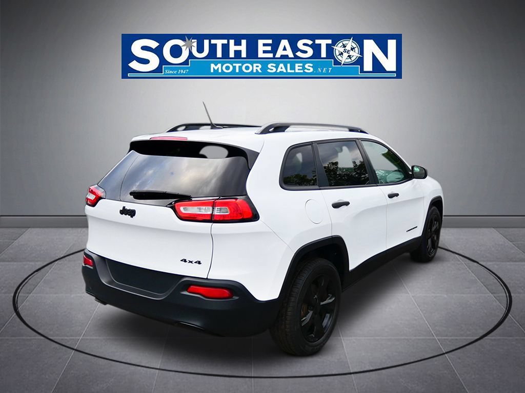 Used 2017 Jeep Cherokee Sport AWD/4WD image 6