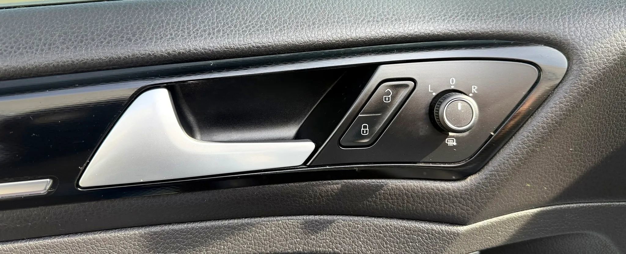 Used 2015 Volkswagen GTI SE image 26