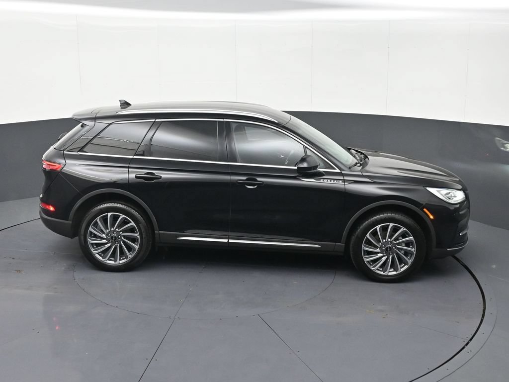 Used 2023 Lincoln Corsair Reserve AWD/4WD image 27