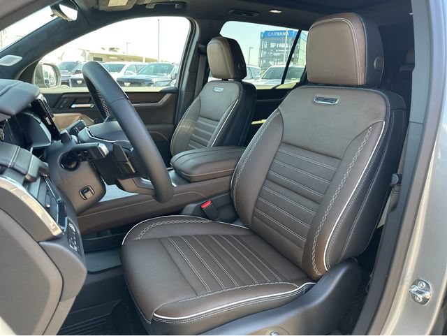 New 2026 GMC Acadia Denali Ultimate w/ LPO, Floor Liner Package AWD/4WD image 26