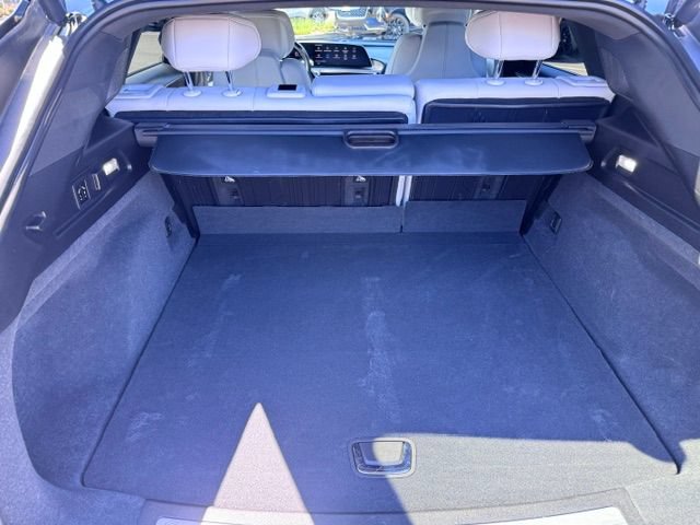 Certified 2024 Cadillac Lyriq Luxury RWD image 9