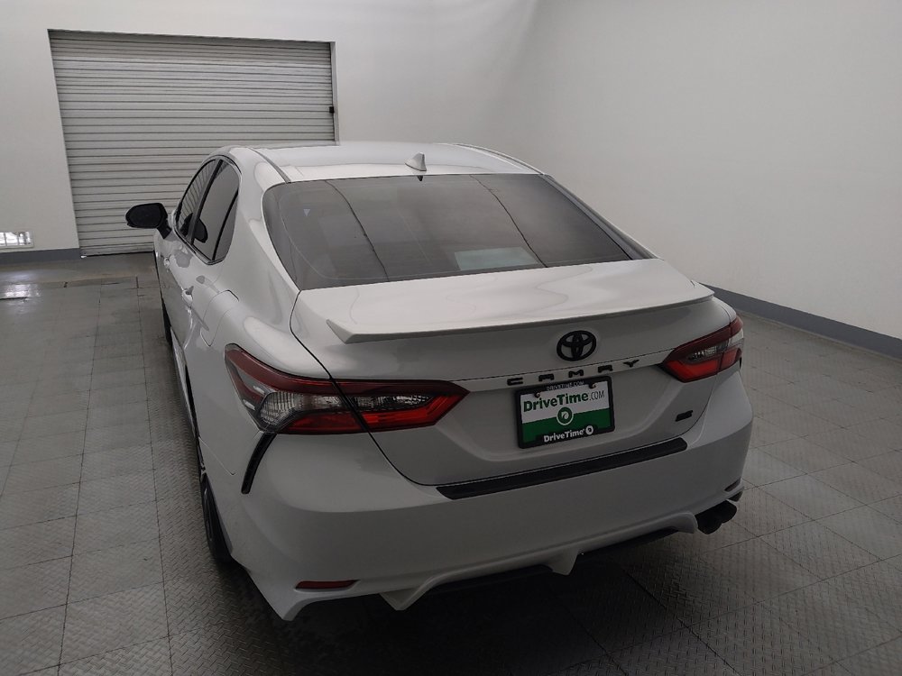 Used 2024 Toyota Camry SE image 6