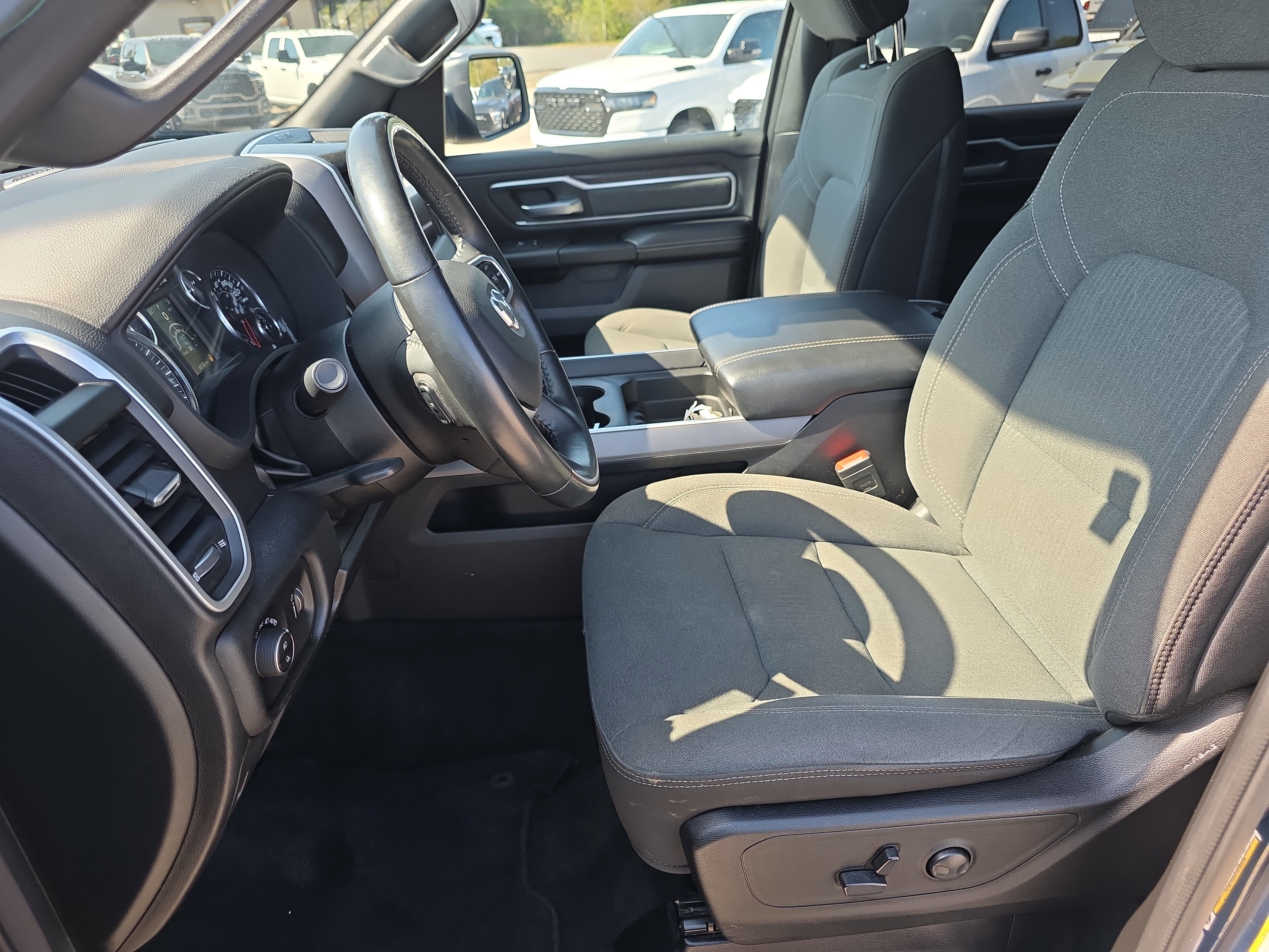 Used 2023 RAM 1500 Big Horn image 11