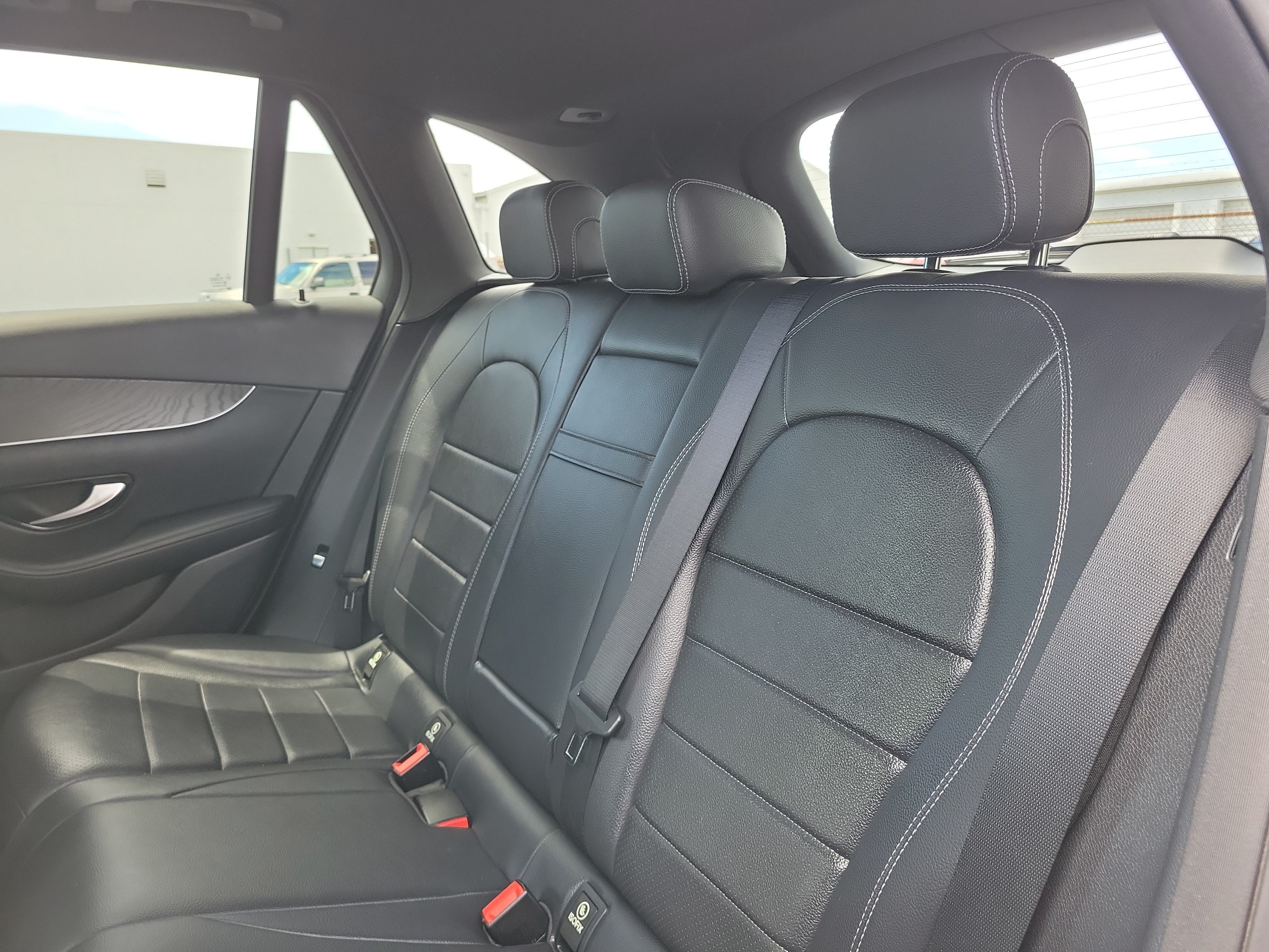 Used 2018 Mercedes-Benz GLC 300 image 10