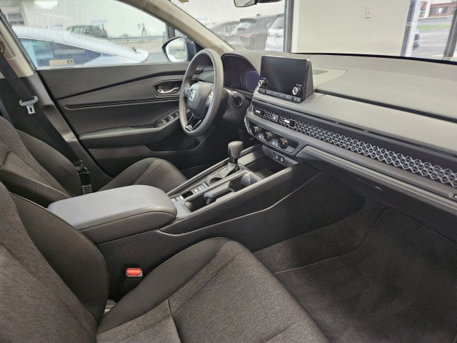Used 2024 Honda Accord EX image 12