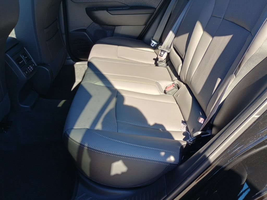 New 2026 Subaru Outback Limited AWD/4WD image 13