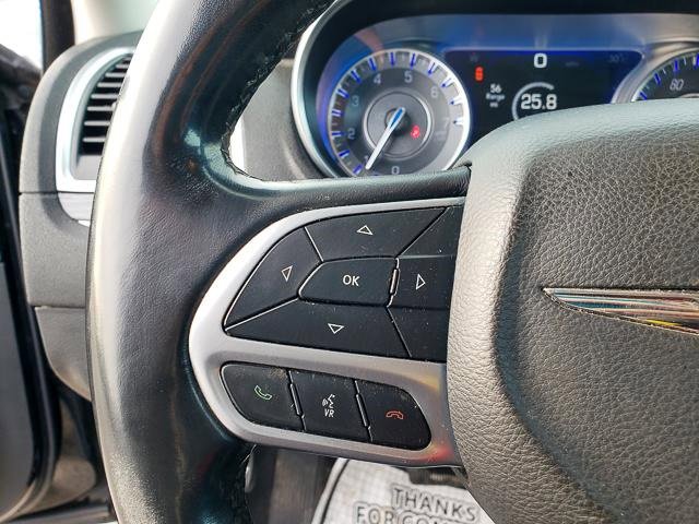 Used 2020 Chrysler 300 Touring w/ Sport Appearance Package image 18