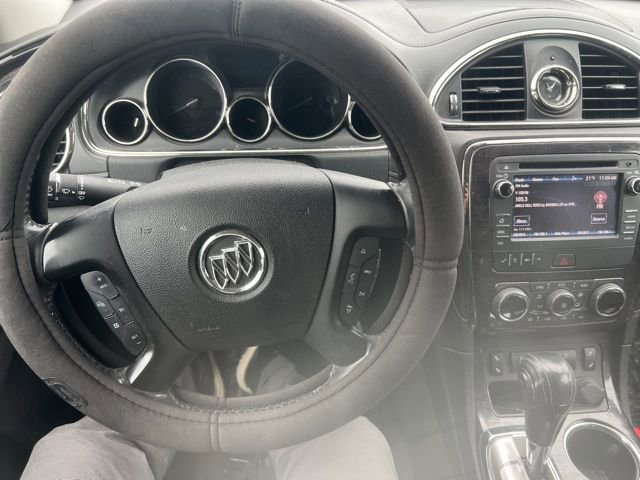 Used 2017 Buick Enclave Leather image 9