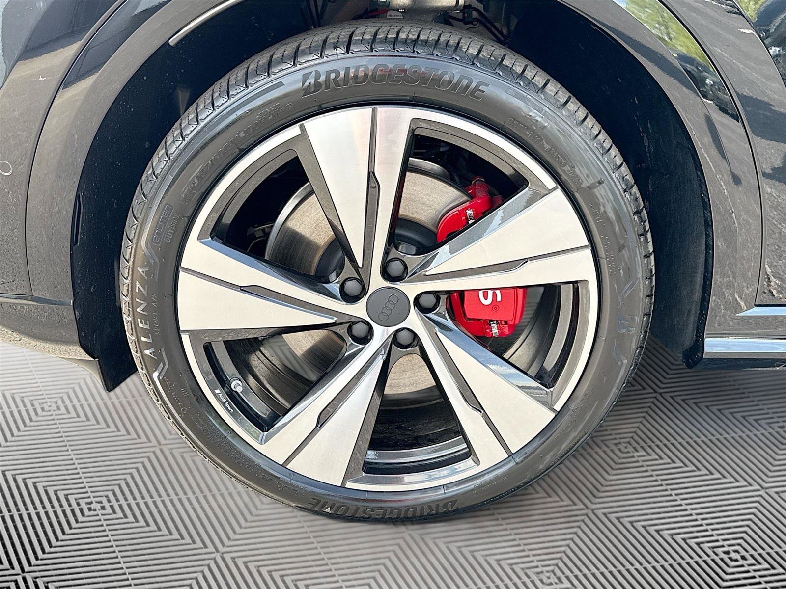 New 2026 Audi SQ5 Premium Plus AWD/4WD image 32
