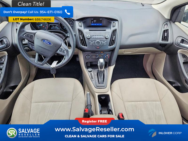 Used 2015 Ford Focus SE FWD image 11