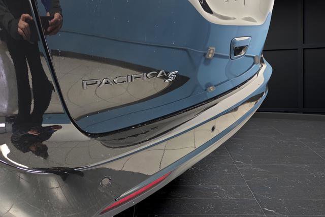 New 2026 Chrysler Pacifica Select w/ S Appearance Package image 35