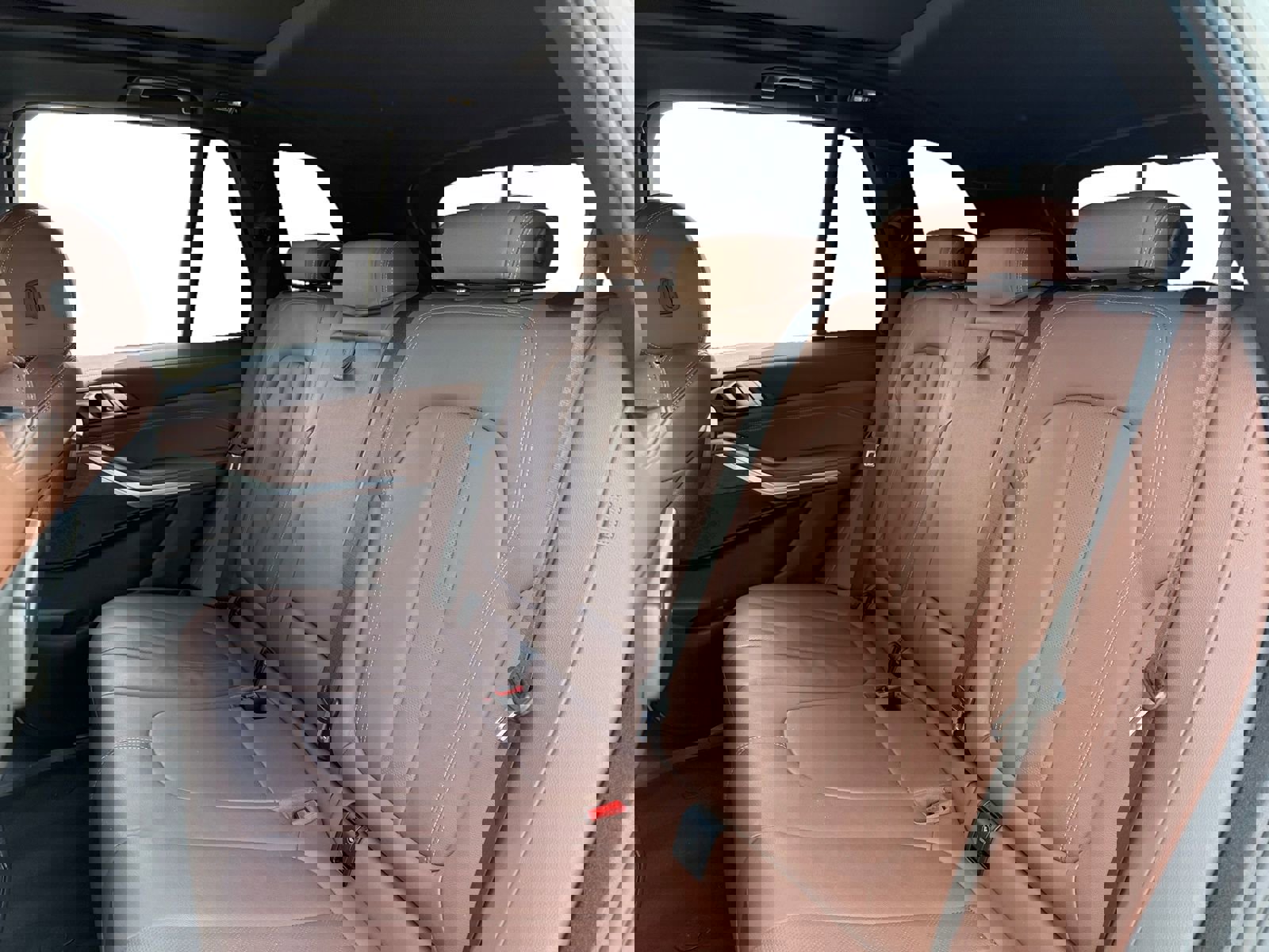 Used 2022 BMW X5 sDrive40i w/ Premium Package image 13