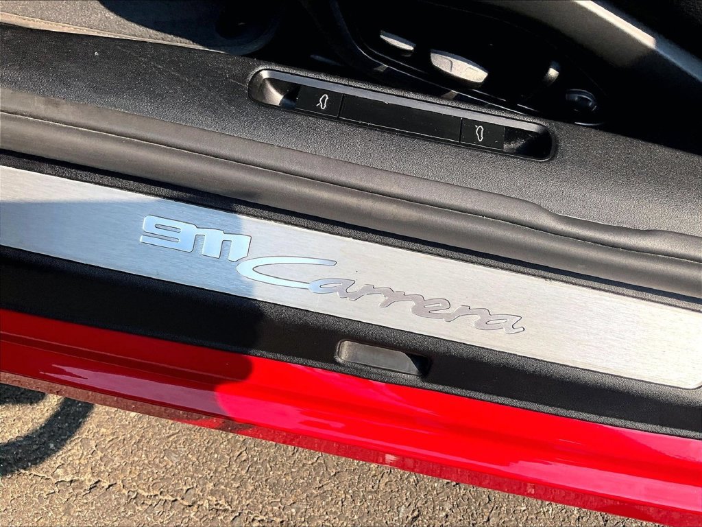 Certified 2023 Porsche 911 Carrera RWD image 34