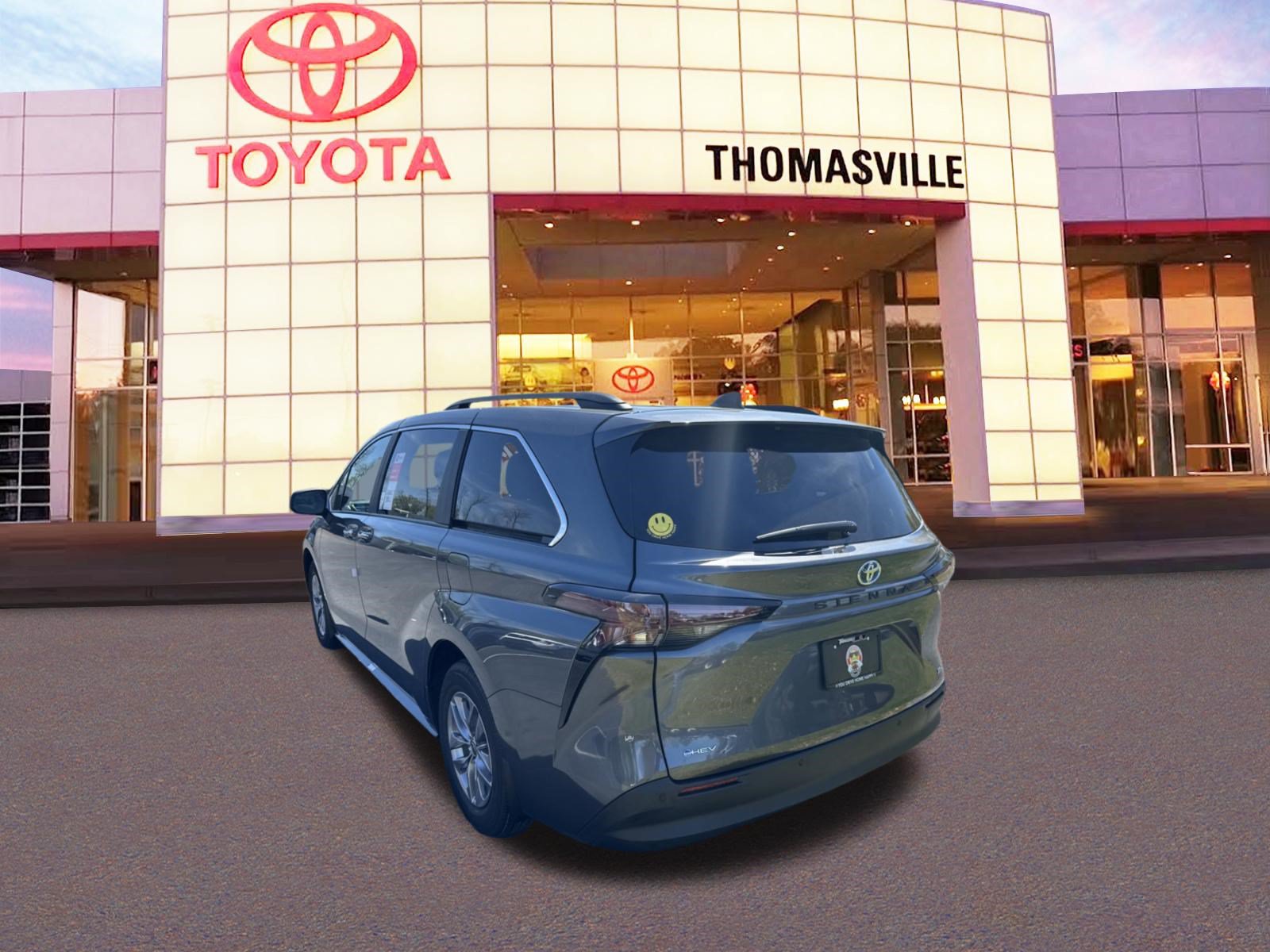 New 2025 Toyota Sienna XLE FWD image 7