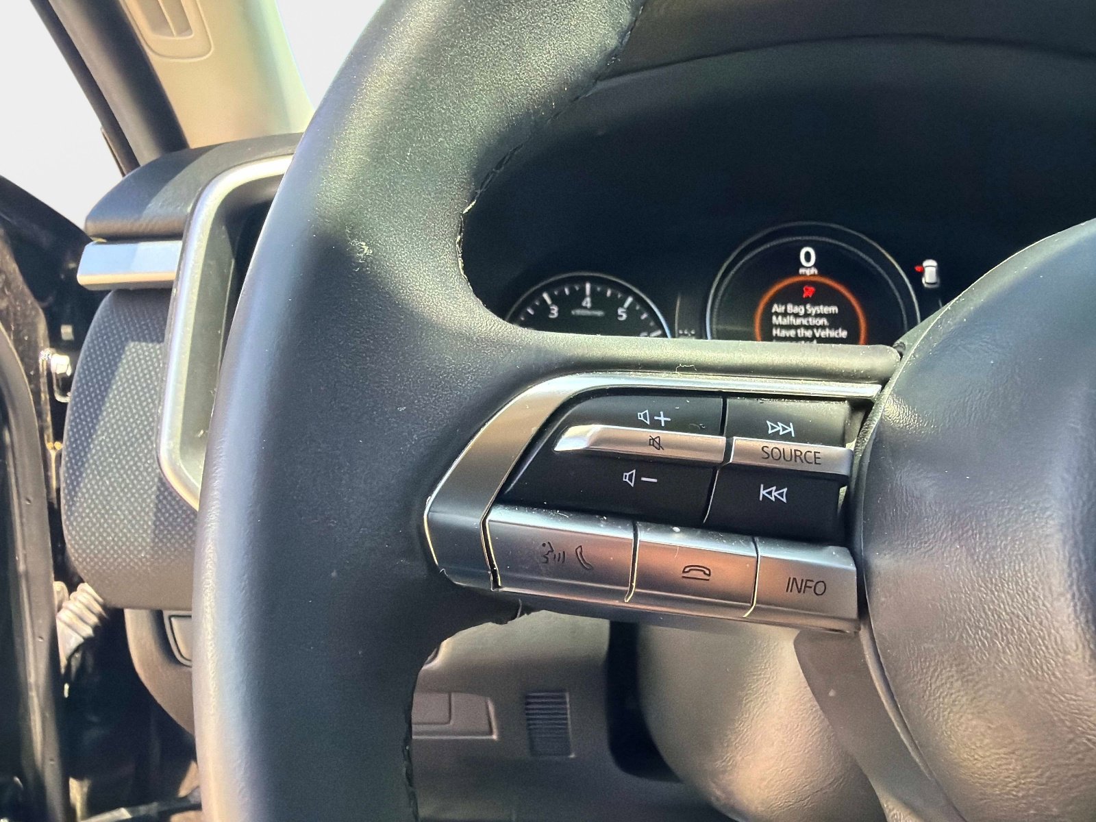 Used 2025 MAZDA CX-50 AWD 2.5 S w/ Premium Package image 27