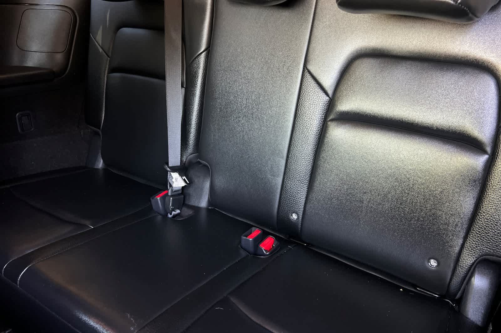Used 2025 Nissan Pathfinder SL FWD image 18