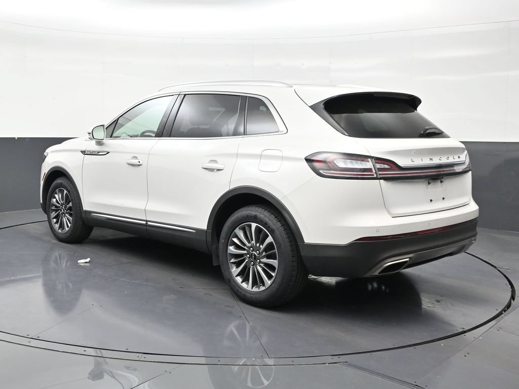 Used 2023 Lincoln Nautilus Reserve FWD image 3